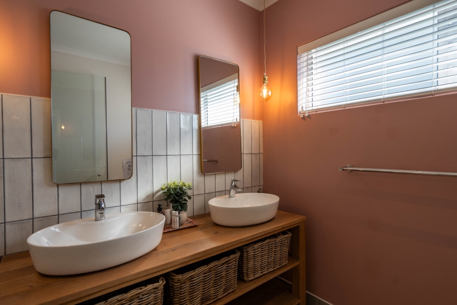 4 Bedroom Property for Sale in West Beach Eastern Cape